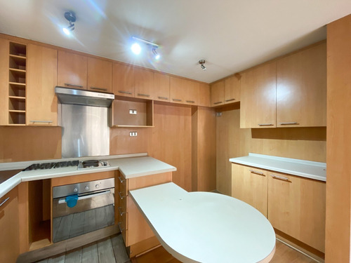 Imagen 4 de 13 de Precio Rebajado 2 Dormitorios, 2 Baños, Estacionamiento Bod