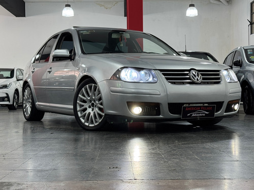 Volkswagen Bora 1.8 Highline T 180cv Cuero
