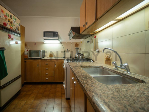Casa En Venta De 3 Dormitorios En City Bell 465 Y 13c