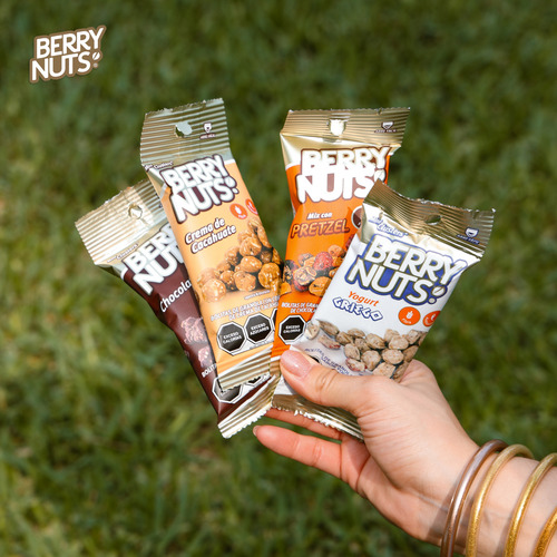 2 Snacks 6-pack Clusters® De Yogurt Griego 150g C/u | Berry