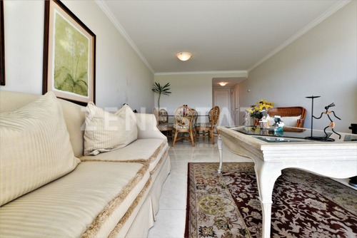 Venta De Apartamento 3 Dormitorios En Playa Mansa,