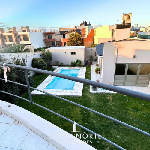 Hermosa Casa En Costanera Norte. Viedma