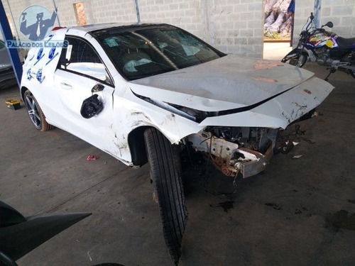 Imagem 2 de 5 de Mercedes-benz A250 Hatch