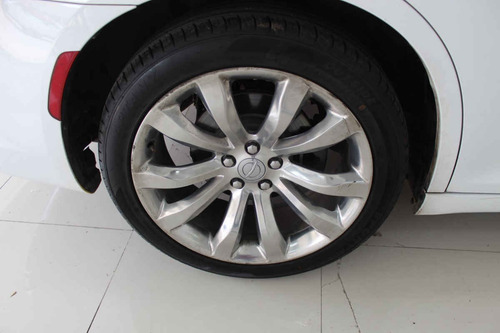 Imagen 15 de 15 de Chrysler 300 2019 6 Cilindros