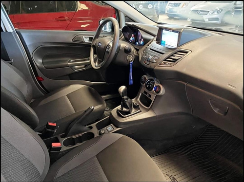 Amaya Nuevo Ford Fiesta Se M/t Extra Full Pantalla Año 2018