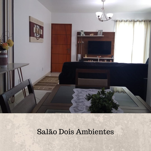 Apartamento 02 Qts Com Suíte E Quintal!