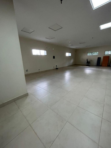 Renta Local Comercial En Villa Olga