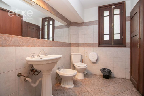 Casa Venta Con Renta De 7 Dormitorios O Mas En Pocitos