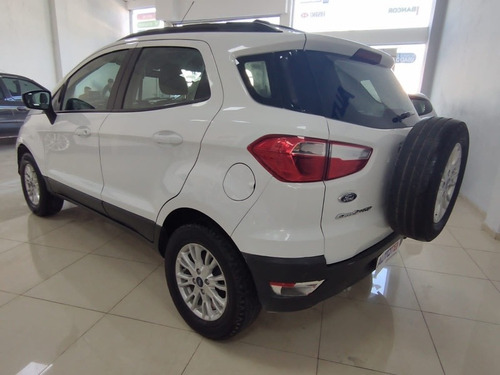 Imagen 13 de 17 de Ford Ecosport 2016 1.6 Titanium 110cv 4x2