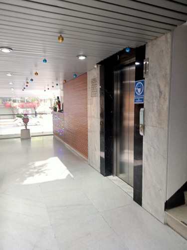 Renta Cómodas Y Bonitas Oficinas De 55m2 En Col. Hipodromo