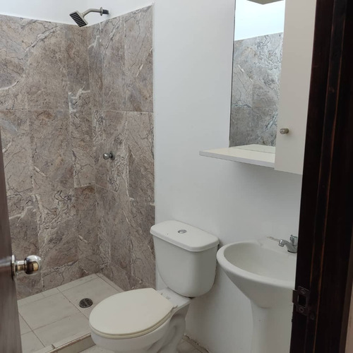 Imagen 5 de 9 de Casa En Alquiler En La Esmeralda San Diego Mr