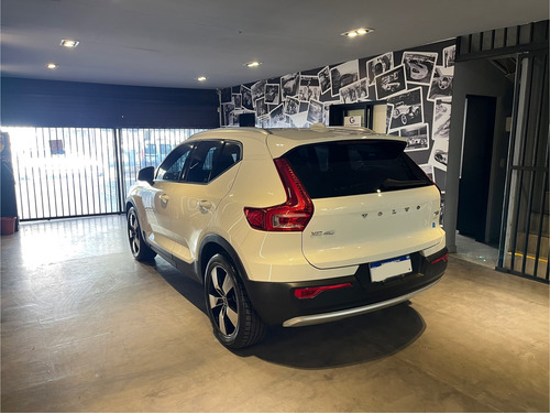 Volvo Xc40 2.0t T5 R-design Awd