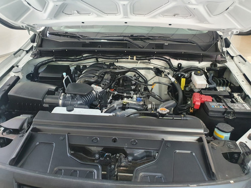 Imagen 14 de 14 de Nissan Np300 2020 2.5 Chasis Cabina Dh Aa Pack Seg Mt