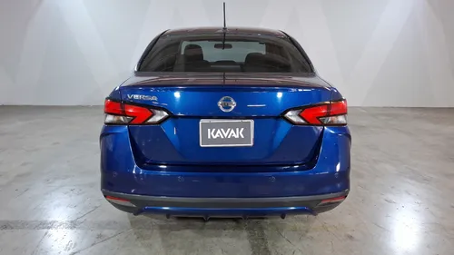 Nissan Versa 1.6 Advance