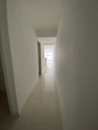 Imagen 4 de 13 de Venta De 3 Apartamentos En La Zona De Cordón - Mercedes 1832