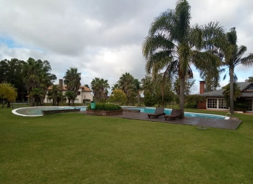 Imagen 12 de 13 de Casa En Venta De 8 Dormitorios En Montevideo