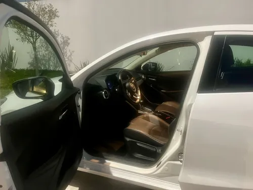 Mazda Mazda 2 1.5 I Grand Touring Sedan At