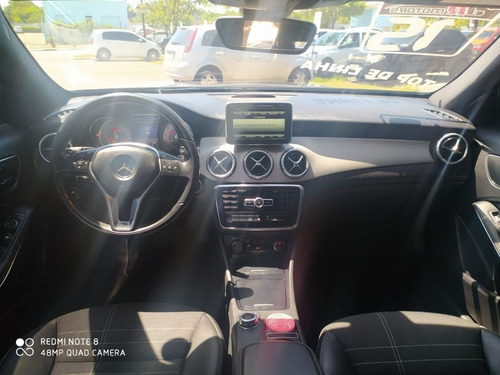 Mercedes-benz Gla 200 1.6 Cgi Vision 16v Turbo