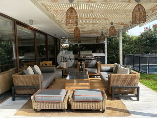 22835 - Precioso Departamento Con Jardín Y Piscina