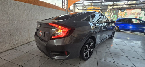 Honda Civic 1.5 Touring Turbo Aut. 4p