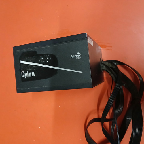 Fuente De Alimentación Cylon 700w 220v Negro