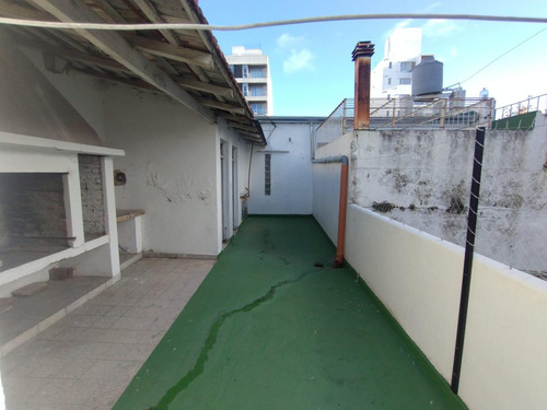 Ph En Venta - 4 Dormitorios 4 Baños - La Plata