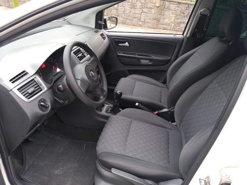 Volkswagem Fox Completo Trendline 1.0 Flex 2015
