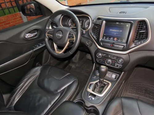 Jeep Cherokee 3.2 Longitude