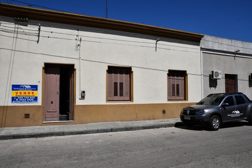 Casa En Esquina En Rosario - Colonia