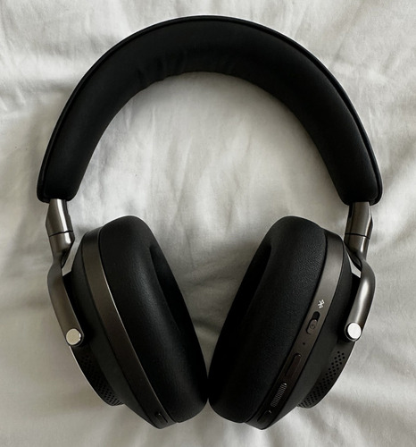 Audífono Inalámbrico Cancelación Ruido Bowers & Wilkins Px8 Negro (Usado)