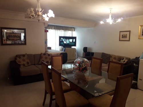 Imagen 7 de 12 de Apartamento Remodelado En Lomas Del Avila