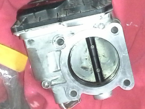 Cuerpo Aceleracion Toyota Hiace 2012