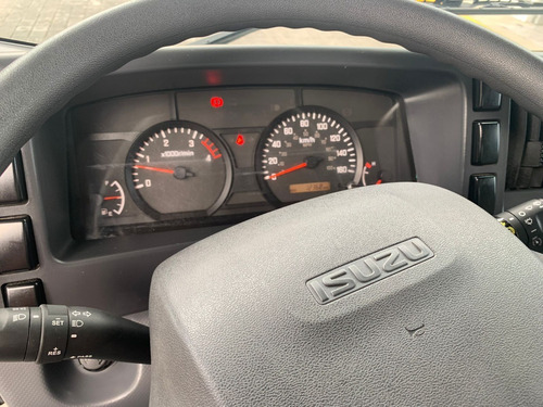 Imagen 7 de 14 de Isuzu Elf 400 2021