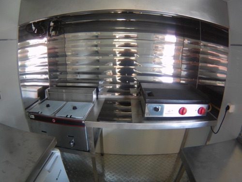 Imagen 12 de 15 de Mantenimiento, Reparacion Y Equipamiento De Food Trucks