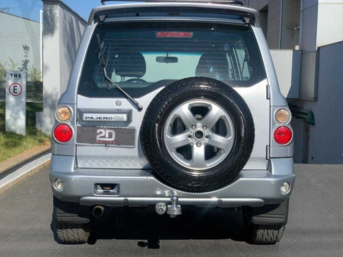 Imagem 4 de 12 de Mitsubishi Pajero Tr4