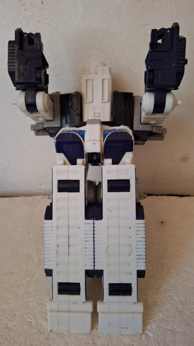 Transformers Metroplex Cybertron Leader Class 2005 Sin Arma (Usado)