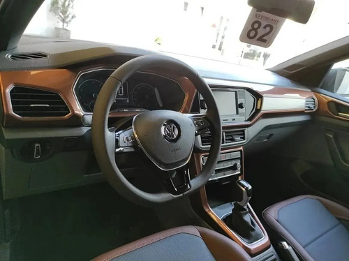 Imagen 14 de 15 de Volkswagen T-cross 1.0 Comfortline At 8
