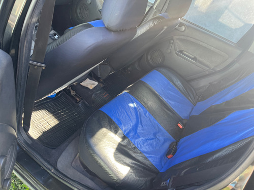 Ford Fiesta Max 1.6 Ambiente