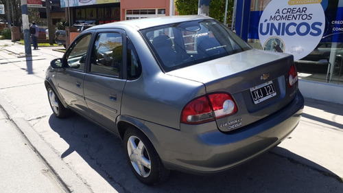 Chevrolet Corsa Classic Lt 2011