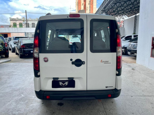 Imagem 6 de 11 de Fiat Doblò 1.8 Mpi Essence 7l 16v Flex 4p Manual