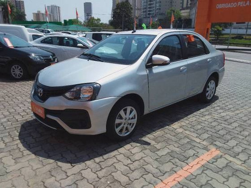 Toyota Etios 1.5 X Plus Sedan 16v Flex 4p Automático