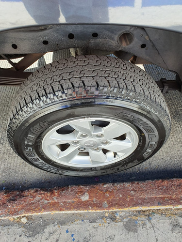 Mitsubishi L200 2.4 Cabina Doble 4x2 Mt