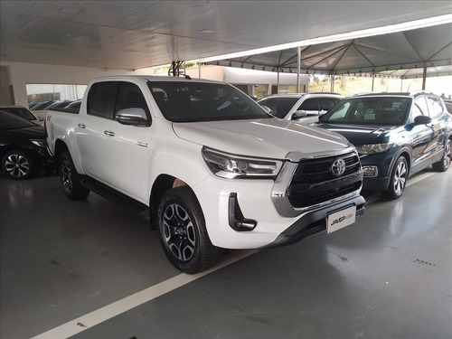 Toyota Hilux 2.8 D-4D TURBO DIESEL CD SRX 4X4 AUTOMÁTICO