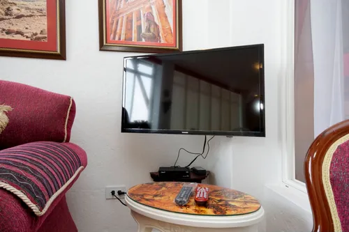 Apartamento Completamente Amoblado, Sala Comedor, Cocina.