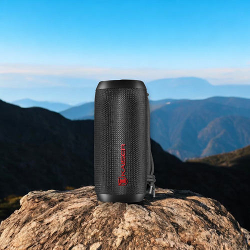 Bocina Recargable Bluetooth Kaiser A prueba De Salpicaduras Mini Bocina Con Potencia de audio 5 W Bocina Portátil Apta Para Uso de Exteriores Con Batería Recargable De Hasta 8 H Negro