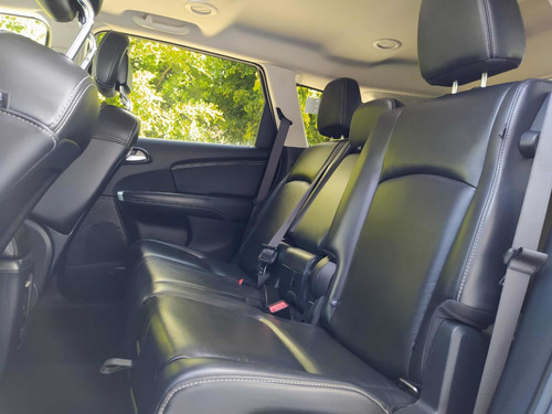 Dodge Journey 2.4 Sxt 7 Pasajeros Lujo At 2018