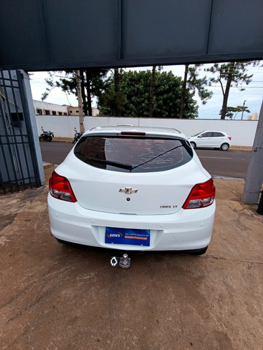 Chevrolet Onix 1.0 MPFI LT 8V FLEX 4P MANUAL