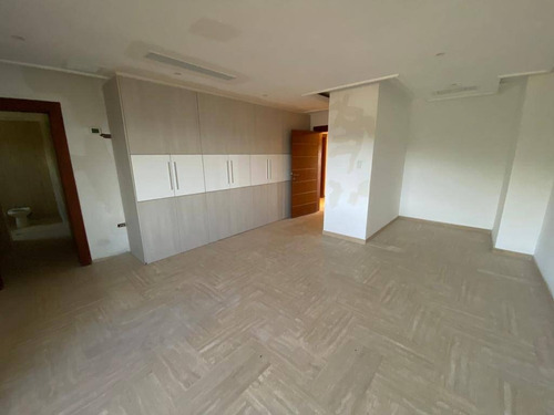 Imagen 10 de 28 de Adriana Castellanos Ofrece Espectacular Penthouse En Venta En La Trigaleña Cod. 166138