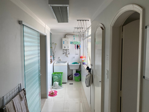 Apartamento À Venda Na Avenida Benjamin Constant, Centro, Campinas - Sp - Liv-10102