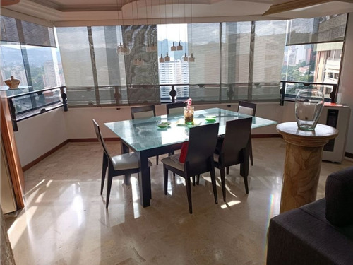 Apartamento En Venta Ubicado En Las Mesetas De Santa Rosa De Lima Por $216.000